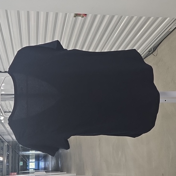 A&F Basic V Neck Tee - Picture 2 of 3